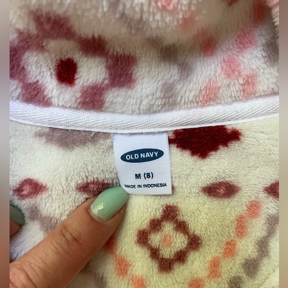 Girls, soft fuzzy pull over top - Picture 3 of 5